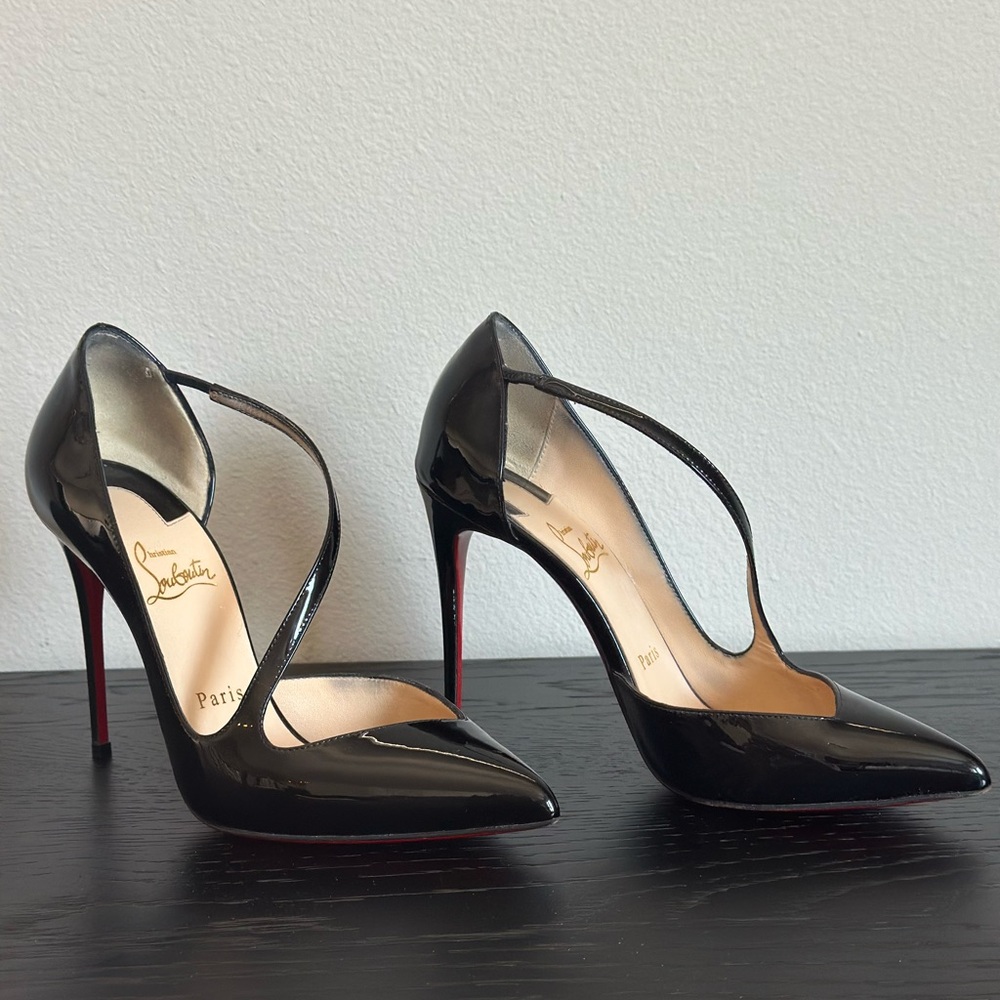 Christian Louboutin Jumping 100 Black Patent Leather Heels